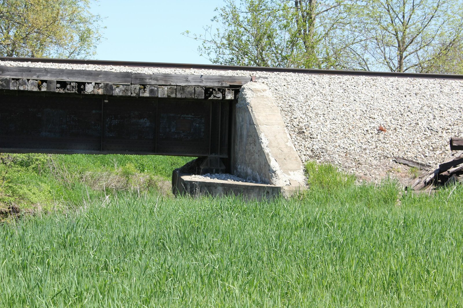 East abutment